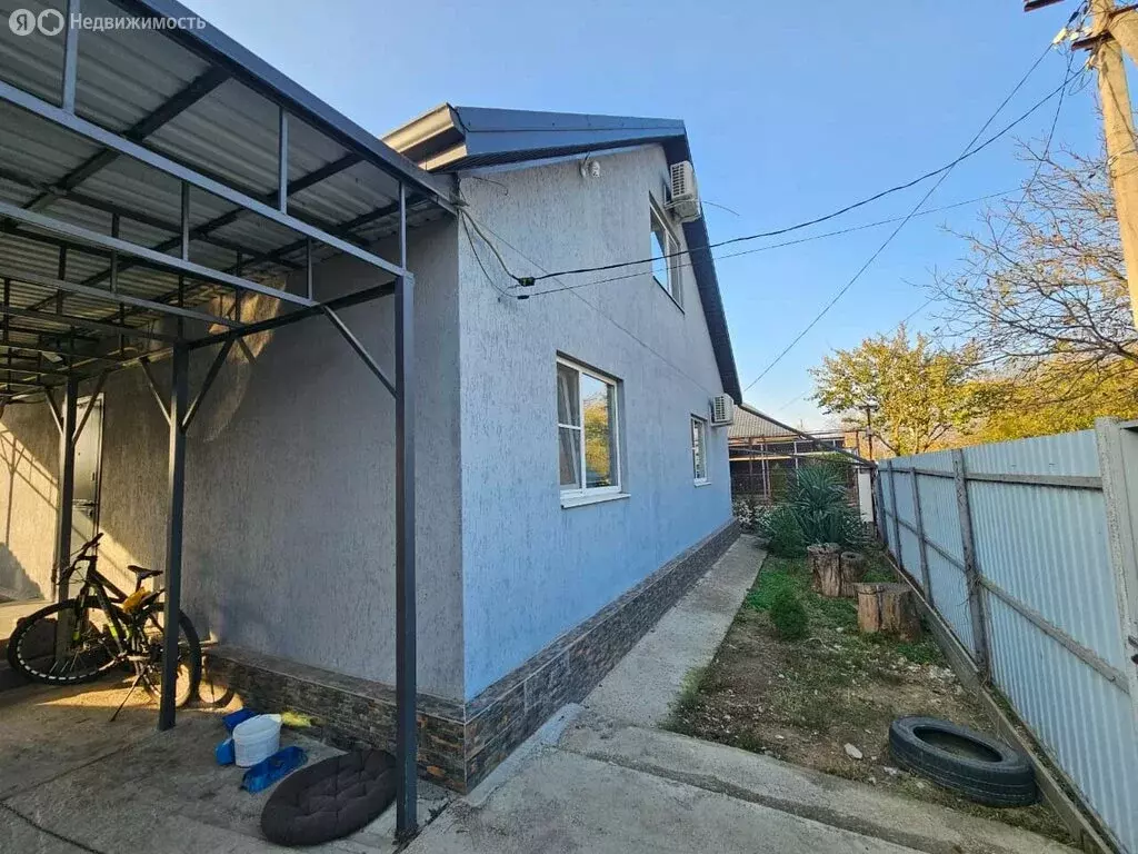 Дом в Абинск, улица Толстого (116 м) - Фото 1