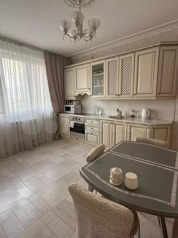 3-к. квартира, 83 м, 2/27 эт. - Фото 0