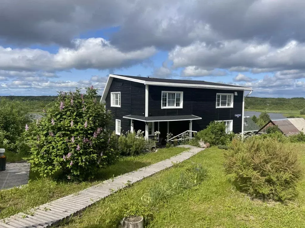 Дом в Архангельская область, Приморский муниципальный округ, д. Холм  ... - Фото 1