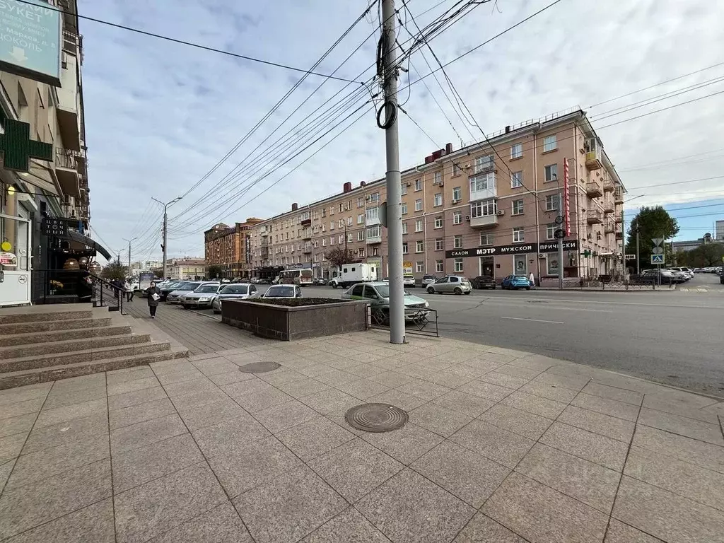 Торговая площадь в Омская область, Омск просп. Карла Маркса, 8 (338 м) - Фото 2