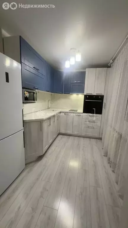 3-комнатная квартира: Томск, Рабочая улица, 9 (59.6 м) - Фото 0