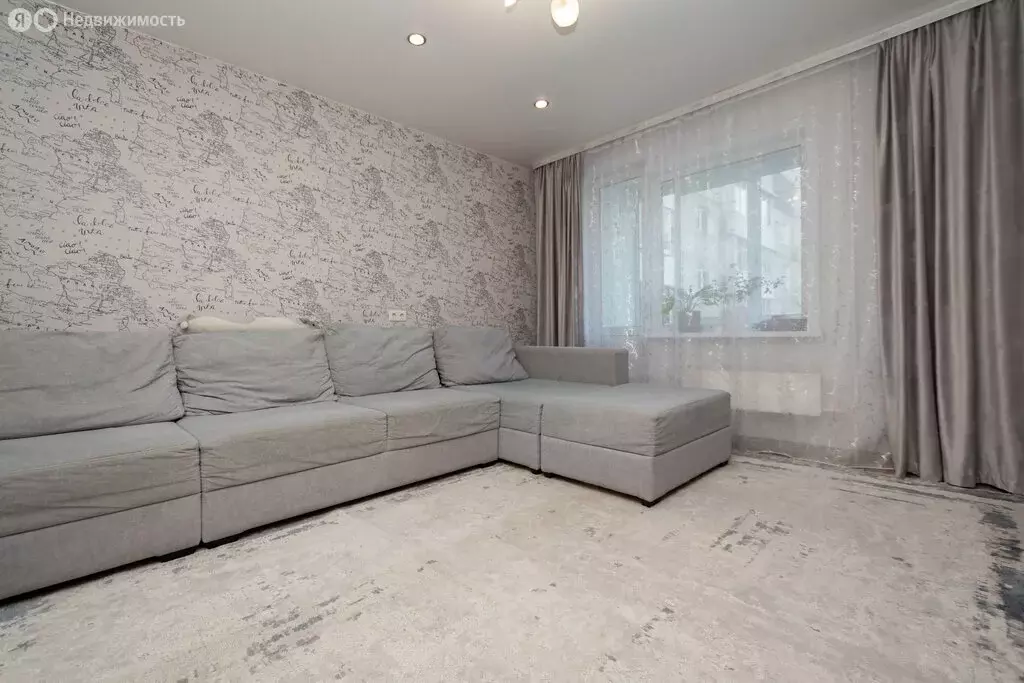 3-комнатная квартира: Иркутск, микрорайон Университетский, 72 (66.1 м) - Фото 1