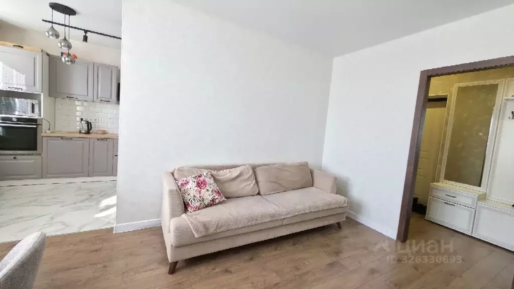 2-к кв. Волгоградская область, Волгоград ул. Расула Гамзатова, 11 ... - Фото 1