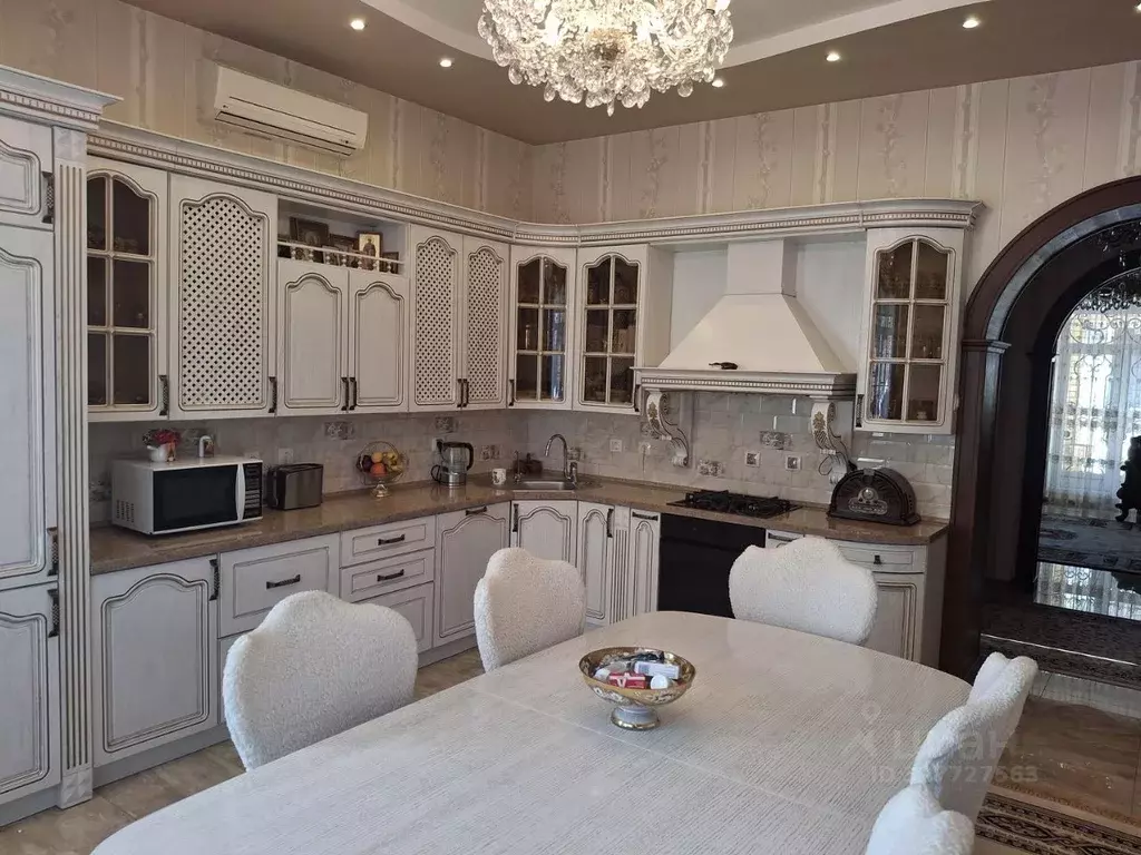 Дом в Воронежская область, Воронеж ул. Веры Фигнер, 17 (420 м) - Фото 2