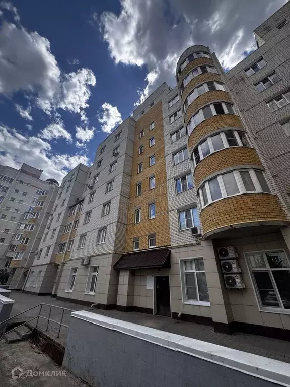 Продаётся 2-к квартира, 70 м - Фото 0