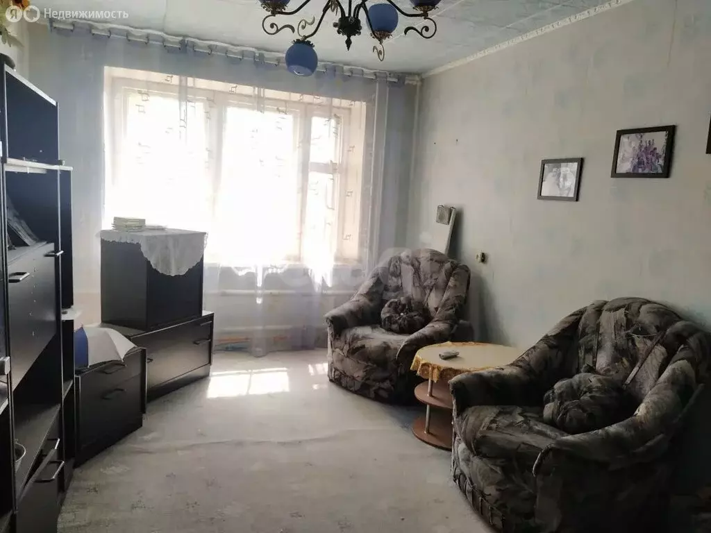 3-комнатная квартира: село Оранжереи, улица Чкалова, 62 (63.7 м) - Фото 2