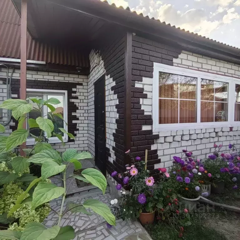 Дом в Брянская область, Навля рп ул. Щорса, 3А (130 м) - Фото 1