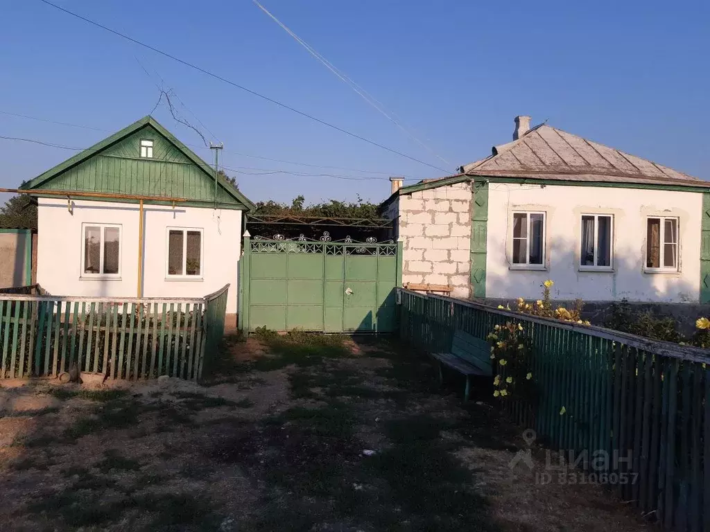 Дом в Ростовская область, Матвеево-Курганский район, с. Александровка .,  Купить дом Александровка, Матвеево-Курганский район, ID объекта -  50011062740