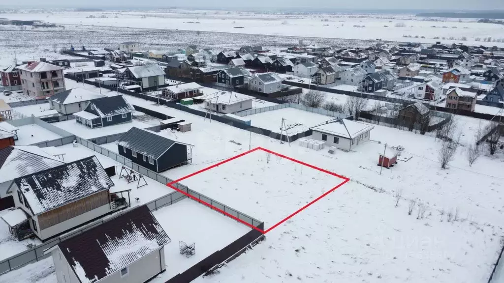 Участок в Ленинградская область, Ломоносовский район, Аннинское ... - Фото 0