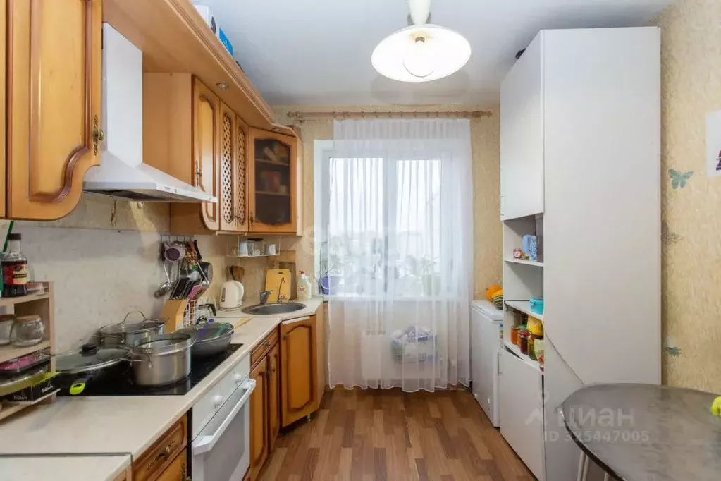 2-к кв. Тюменская область, Тобольск ул. 4-я Северная, 8 (56.7 м) - Фото 1