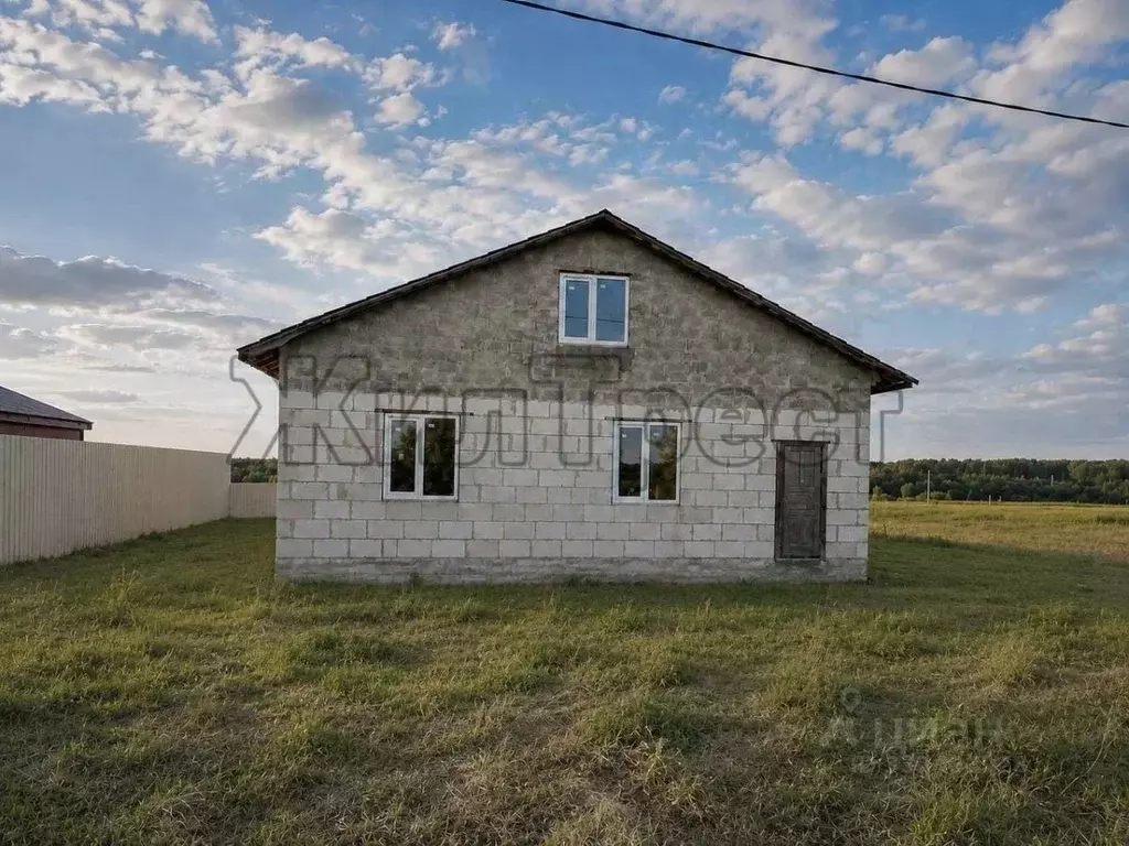 Дом в Белгородская область, Ивнянский муниципальный округ, с. ... - Фото 1