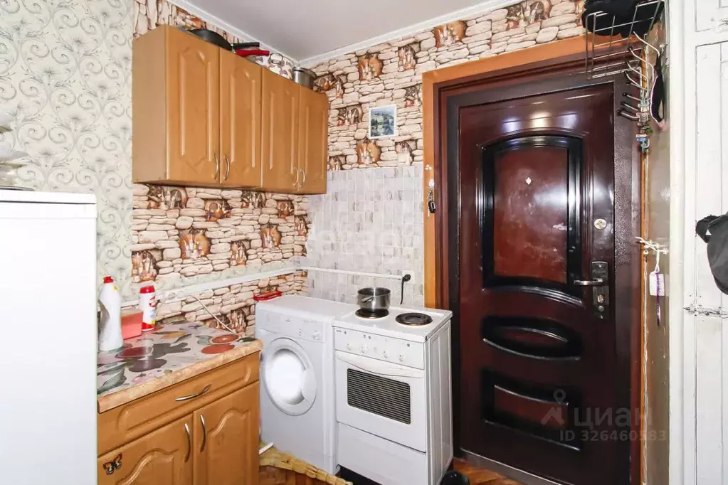 Комната Тюменская область, Тюмень ул. Республики, 210 (13.0 м) - Фото 2