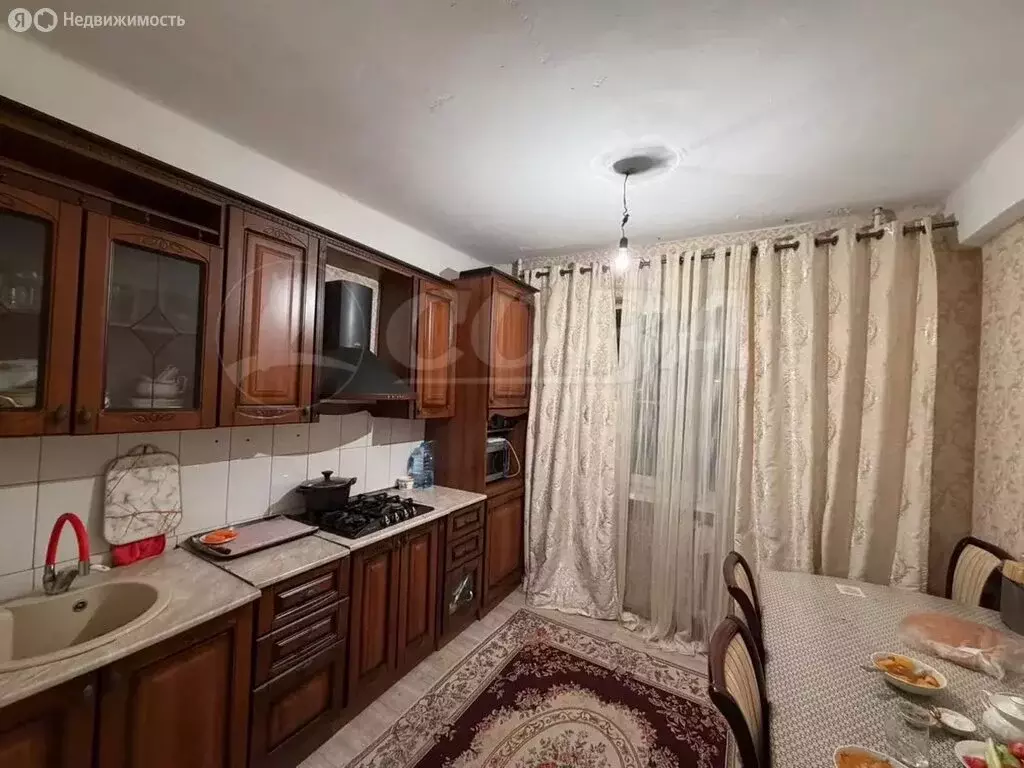 3-комнатная квартира: Махачкала, улица Героев Дагестана, 8 (67.4 м) - Фото 2