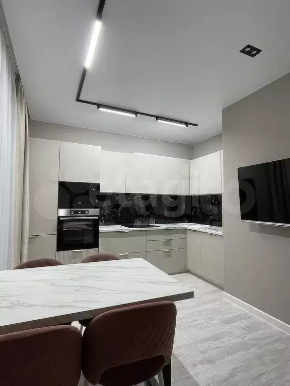1-к. квартира, 45 м, 5/10 эт. - Фото 0