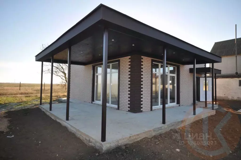 Дом в Крым, Сакский район, Штормовское с/пос, Дружба-2 СНТ ул. ... - Фото 1