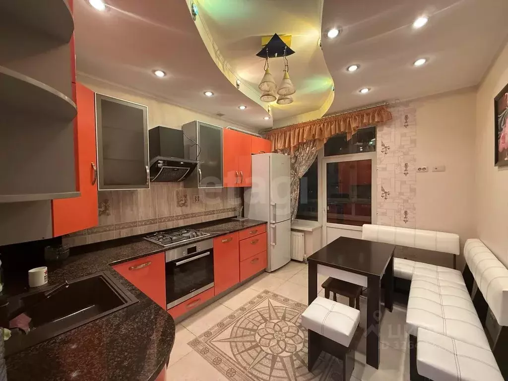 3-к кв. Брянская область, Брянск ул. Фокина, 49 (82.0 м) - Фото 1