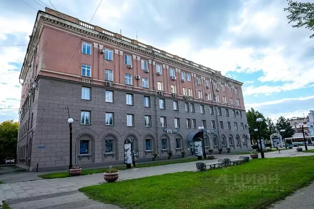 Офис в Омская область, Омск Тарская ул., 14 (17 м) - Фото 1