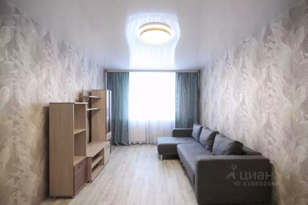 3-к кв. Ямало-Ненецкий АО, Новый Уренгой Юбилейная ул., 4 (64.0 м) - Фото 1