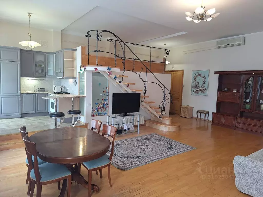 2-к кв. Санкт-Петербург наб. Реки Фонтанки, 50 (90.0 м) - Фото 0