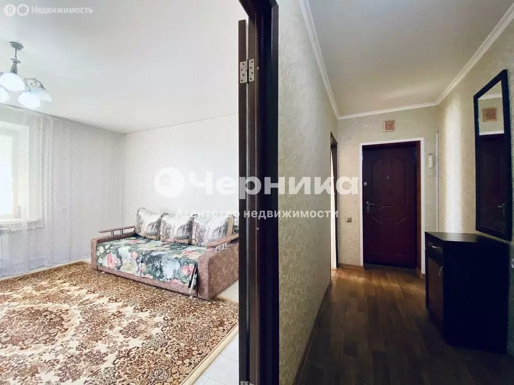 3-комнатная квартира: Каменск-Шахтинский, улица Желябова, 50 (68 м) - Фото 1