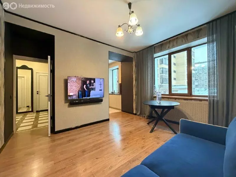 3-комнатная квартира: Киров, Владимирская улица, 35 (68 м) - Фото 1
