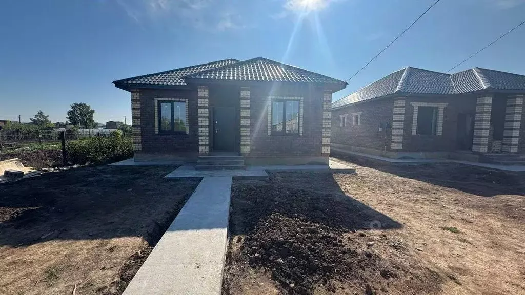 Дом в Оренбургская область, Оренбургский район, Южноуральский ... - Фото 1