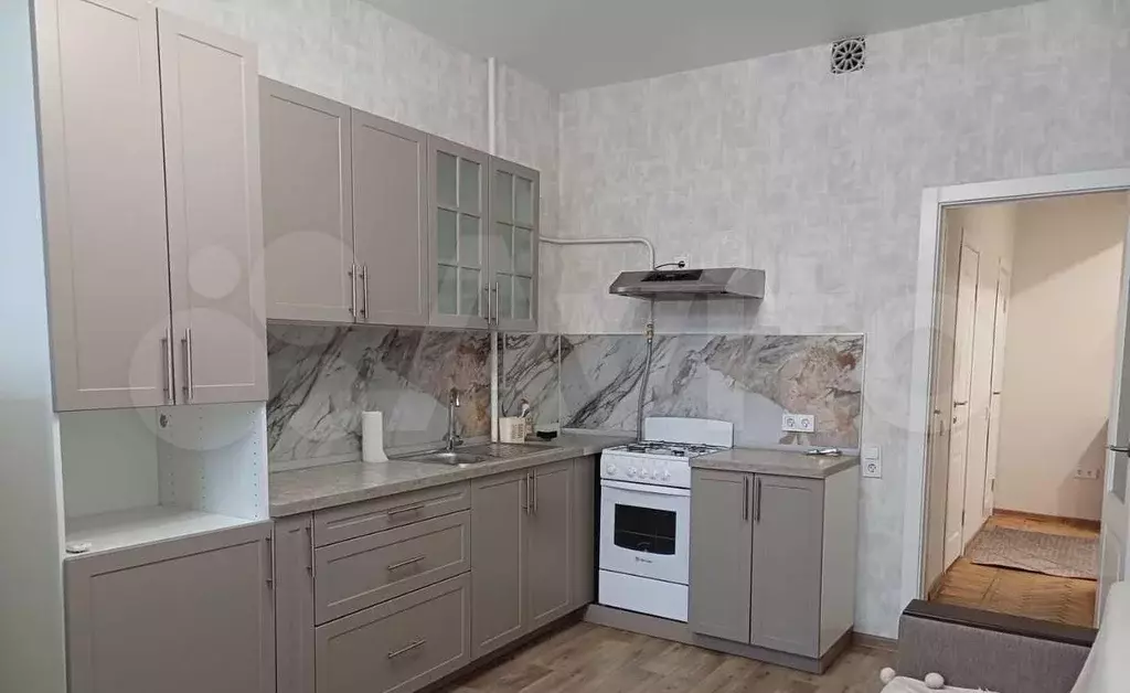 1-к. квартира, 43 м, 3/8 эт. - Фото 1