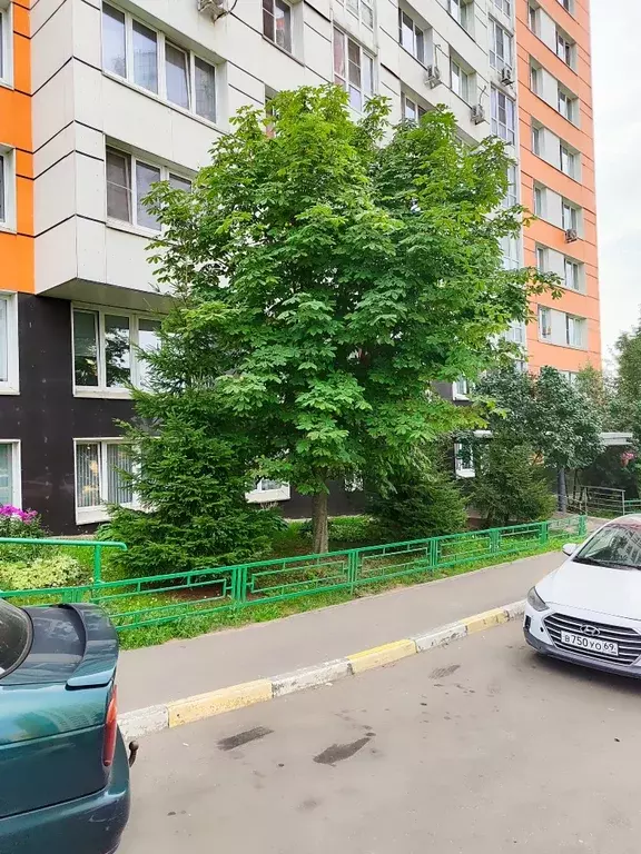 Продается 3-комнатная квартира - Фото 1