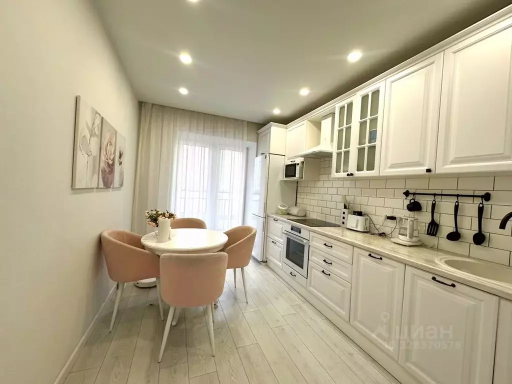 2-к кв. Татарстан, Казань ул. Разведчика Ахмерова, 7 (54.0 м) - Фото 1