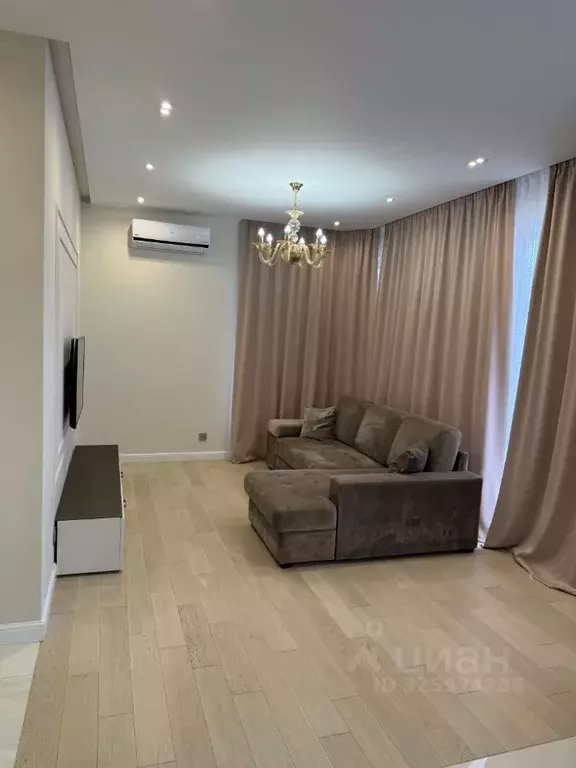 3-к кв. Краснодарский край, Сочи Центральный мкр, ул. Комсомольская, 1 ... - Фото 2