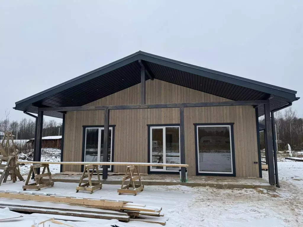 Дом в Ленинградская область, Кировский район, Синявинское городское ... - Фото 1