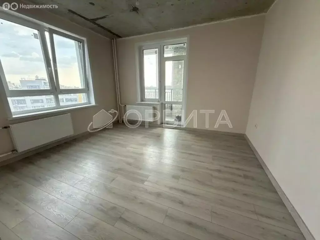 3-комнатная квартира: Тюмень, улица Фармана Салманова, 24 (65.6 м) - Фото 1