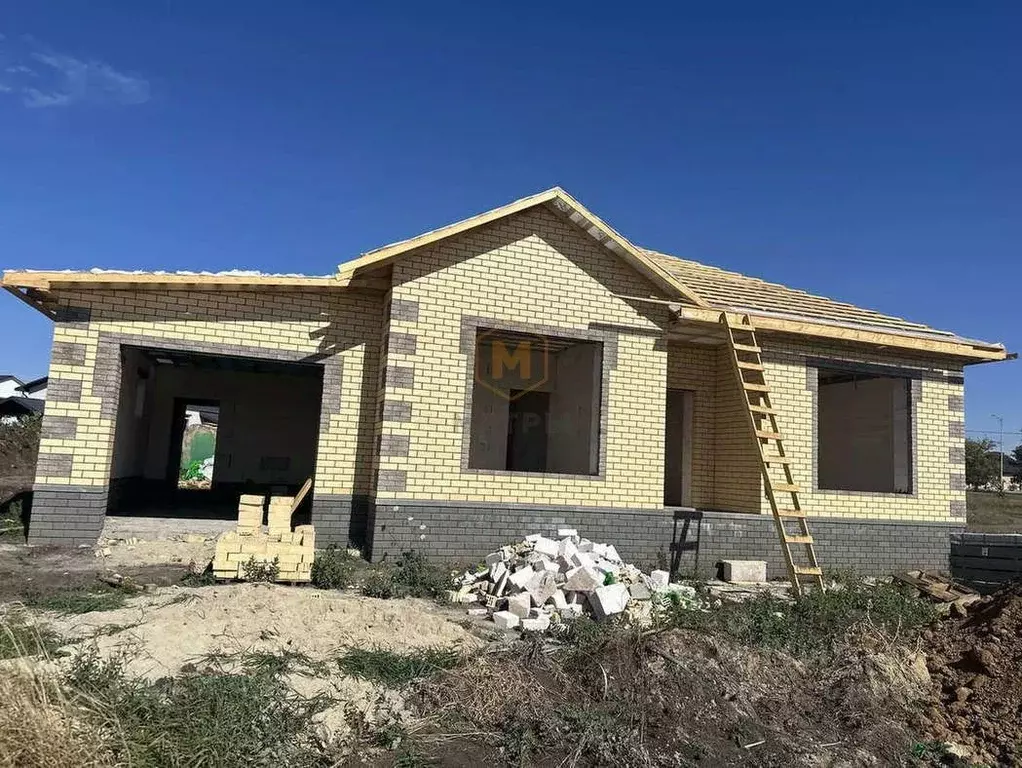 Дом в Белгородская область, Белгородский район, Дубовское с/пос, с. ... - Фото 1