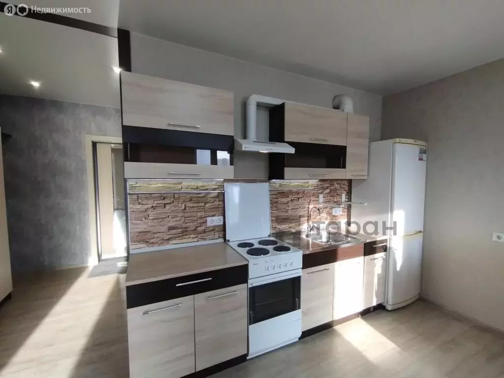 Квартира-студия: Челябинск, улица 40-летия Победы, 44 (30.3 м) - Фото 1