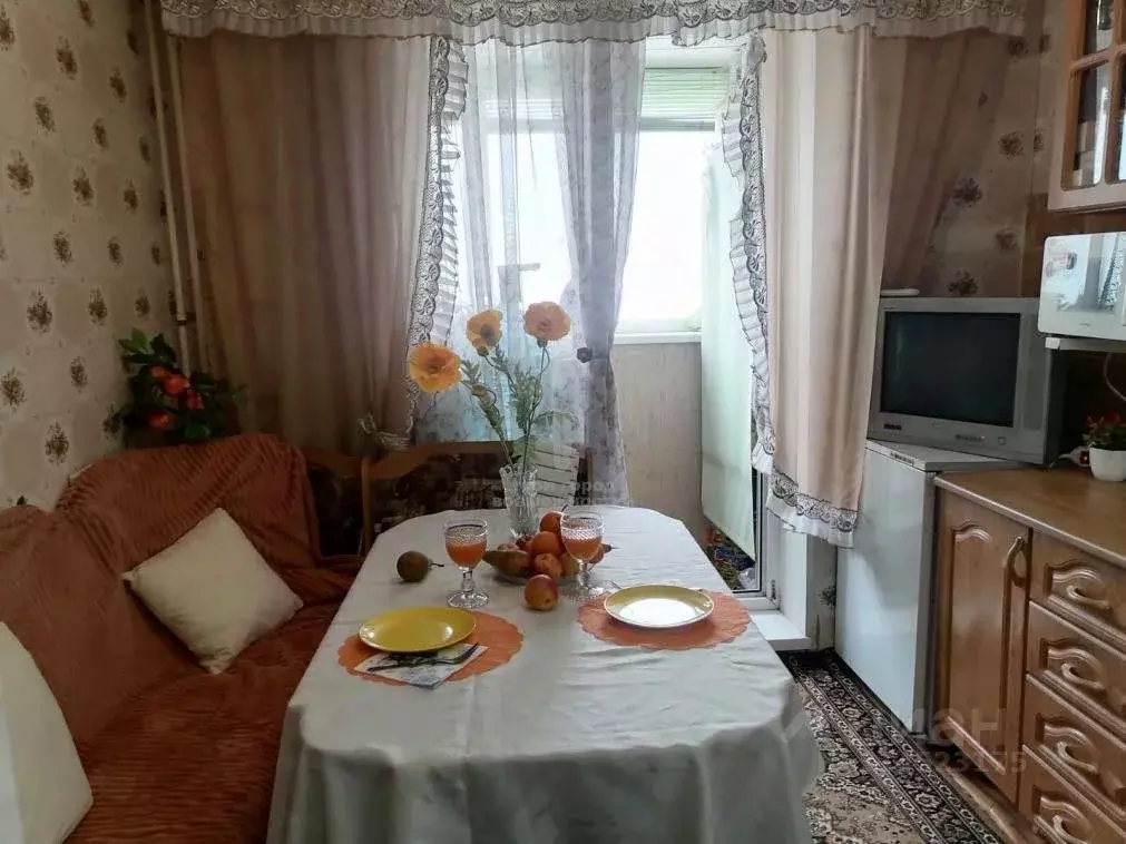 3-к кв. Омская область, Омск ул. Рокоссовского, 20 (69.5 м) - Фото 0