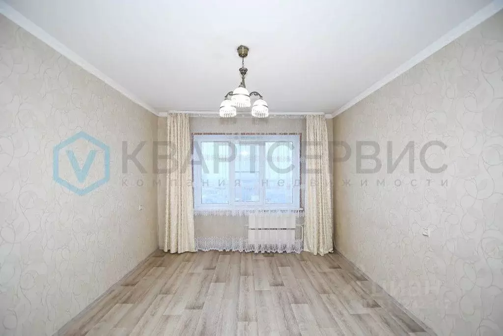 3-к кв. Омская область, Омск просп. Космический, 109 (62.4 м) - Фото 1