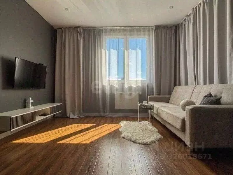 1-к кв. Тюменская область, Тюмень ул. 2-я Луговая, 24к3 (50.0 м) - Фото 1