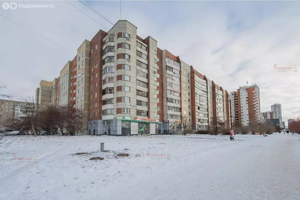 3-комнатная квартира: Екатеринбург, Уральская улица, 59 (63 м) - Фото 1