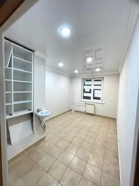 Помещение свободного назначения в Красноярский край, Красноярск ... - Фото 2