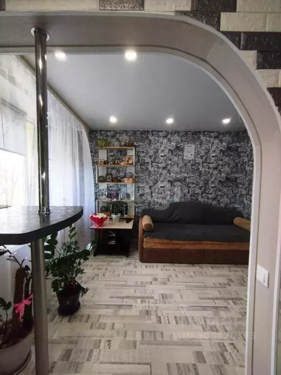 3-к кв. Ленинградская область, Кириши ул. Строителей, 10 (57.3 м) - Фото 2