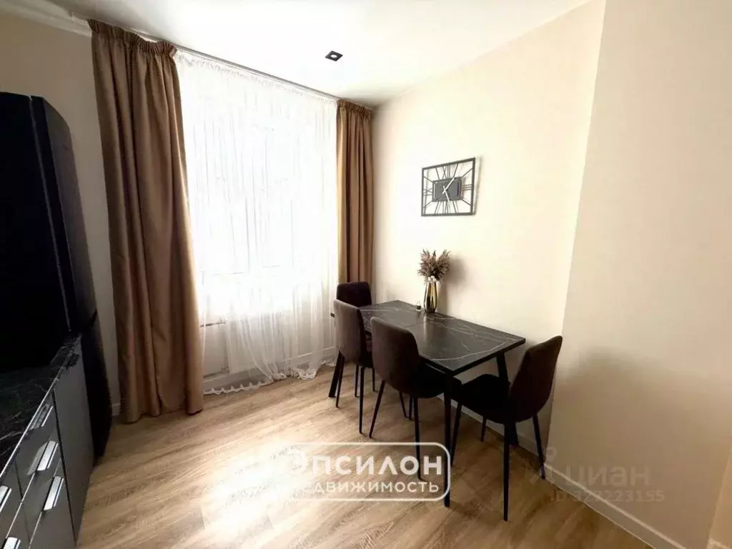 2-к кв. Курская область, Курск просп. Вячеслава Клыкова, 9В (59.5 м) - Фото 1