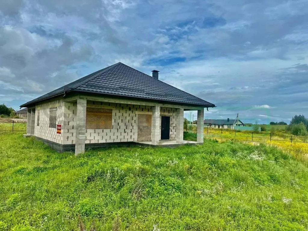 Дом в Калининградская область, Гурьевский муниципальный округ, пос. ... - Фото 1