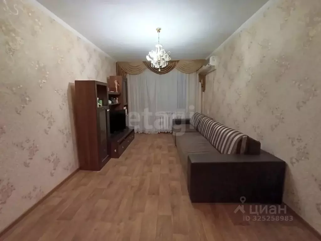 3-к кв. Калмыкия, Элиста 2-й мкр, 30 (64.0 м) - Фото 1