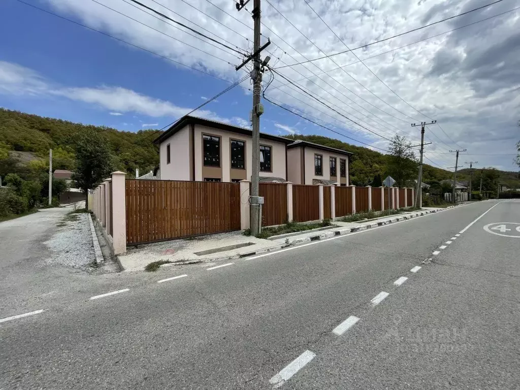 Дом в Краснодарский край, Геленджик муниципальное образование, с. ... - Фото 2