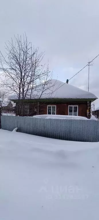 Дом в Алтайский край, Первомайский район, с. Боровиха ул. 8 Марта (50 ... - Фото 0