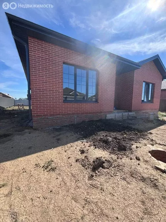 Дом в Новобессергеневка, Ростовская улица (100 м) - Фото 0