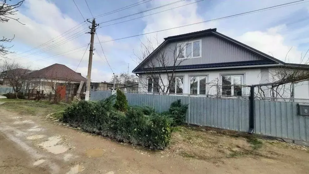 Дом в Краснодарский край, Абинск ул. Чехова (76 м) - Фото 1