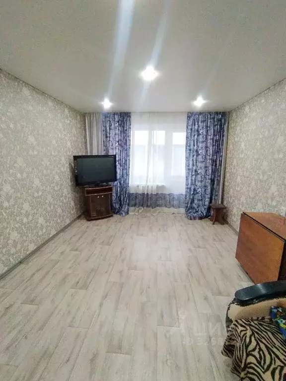 1-к кв. Саратовская область, Балаково Трнавская ул., 36/6 (37.0 м) - Фото 1