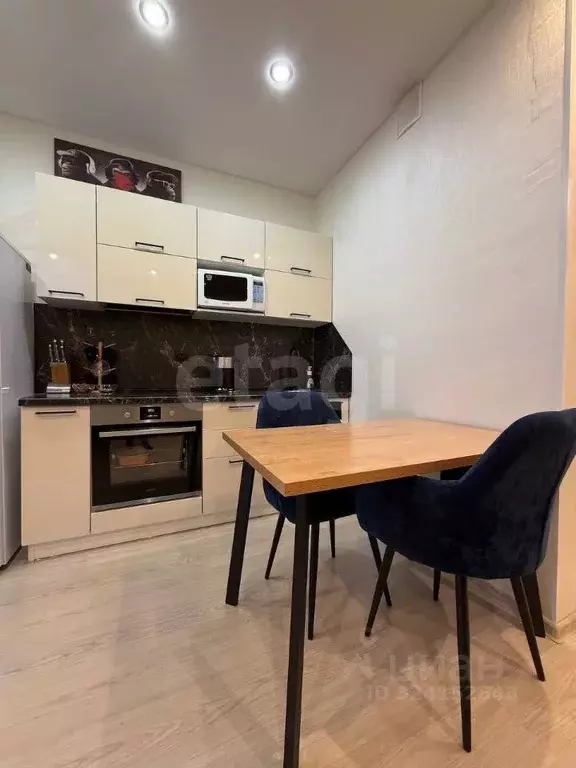 Студия Тюменская область, Тюмень ул. Верхнетарманская, 5 (26.3 м) - Фото 1