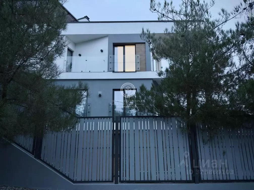 Коттедж в Краснодарский край, Геленджик Советская ул., 108 (267 м) - Фото 2